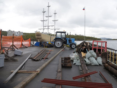 В Мурманске начался ремонт лодочной станции