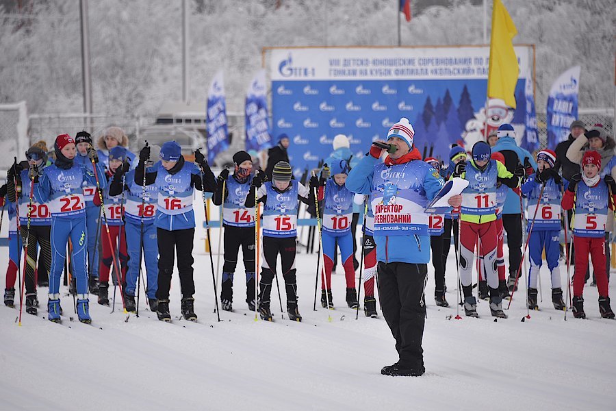 213 спортсменов приняли участие в лыжных гонках в Апатитах