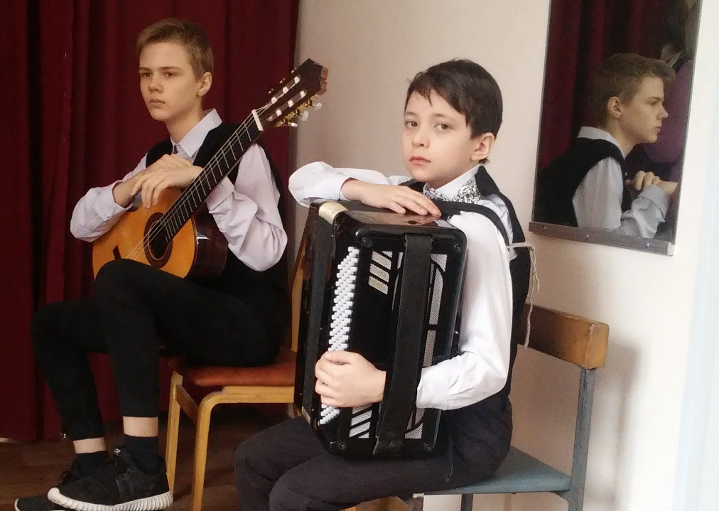 В Мурманске прошел региональный конкурс исполнителей на народных инструментах