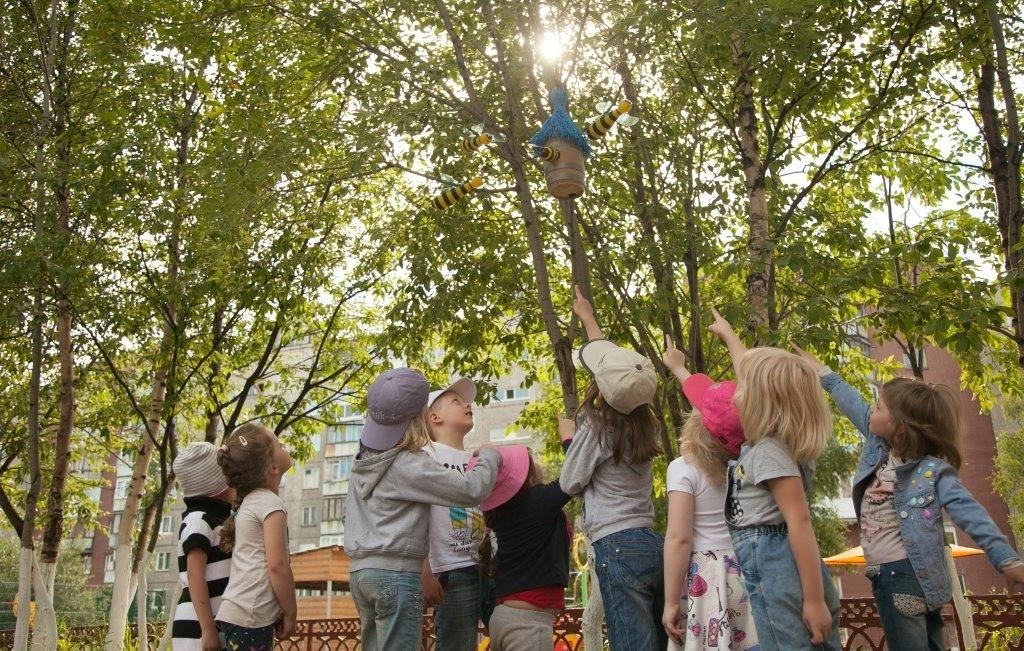 В детском саду Мурманска прокладывают экологическую тропу