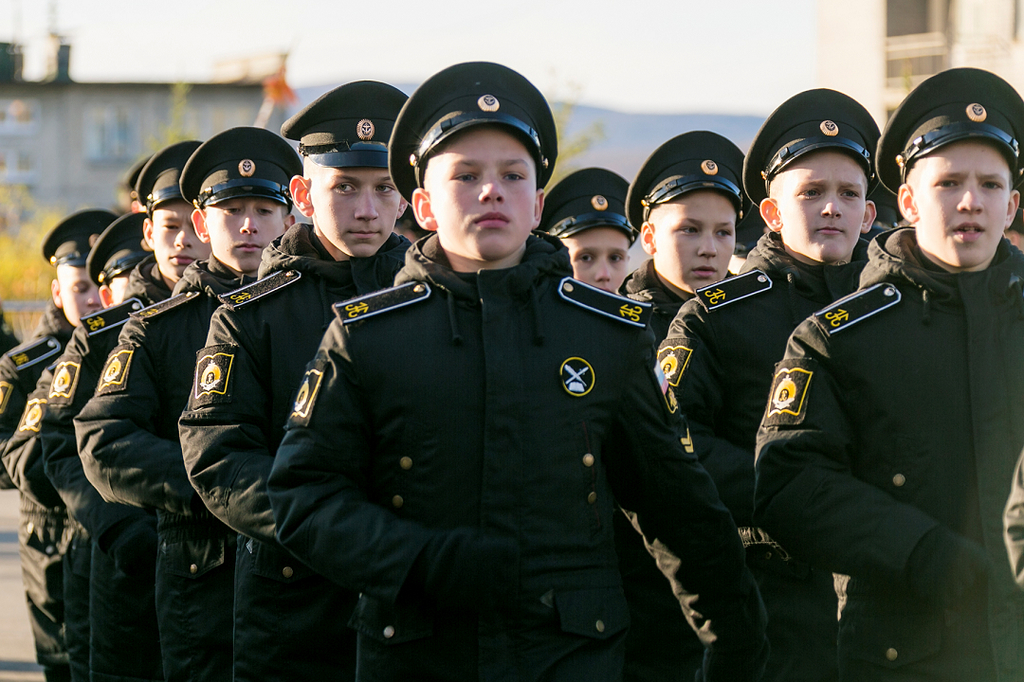 В Мурманске прошла церемония посвящения в нахимовцы