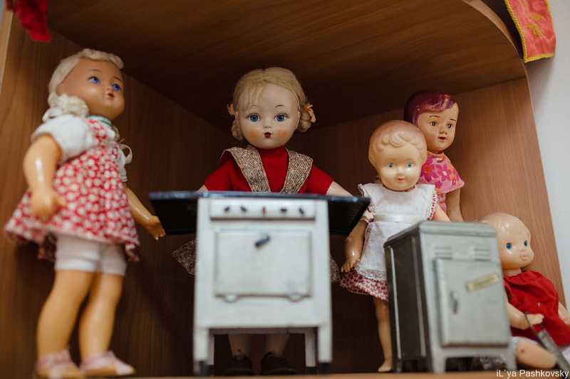 В Мурманске открылась выставка антикварных и винтажных кукол и игрушек