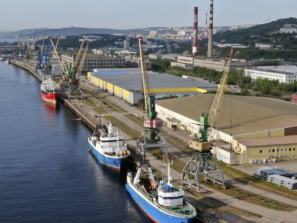 Рыбный порт Мурманска ответил прокуратуре о загрязнении Кольского залива