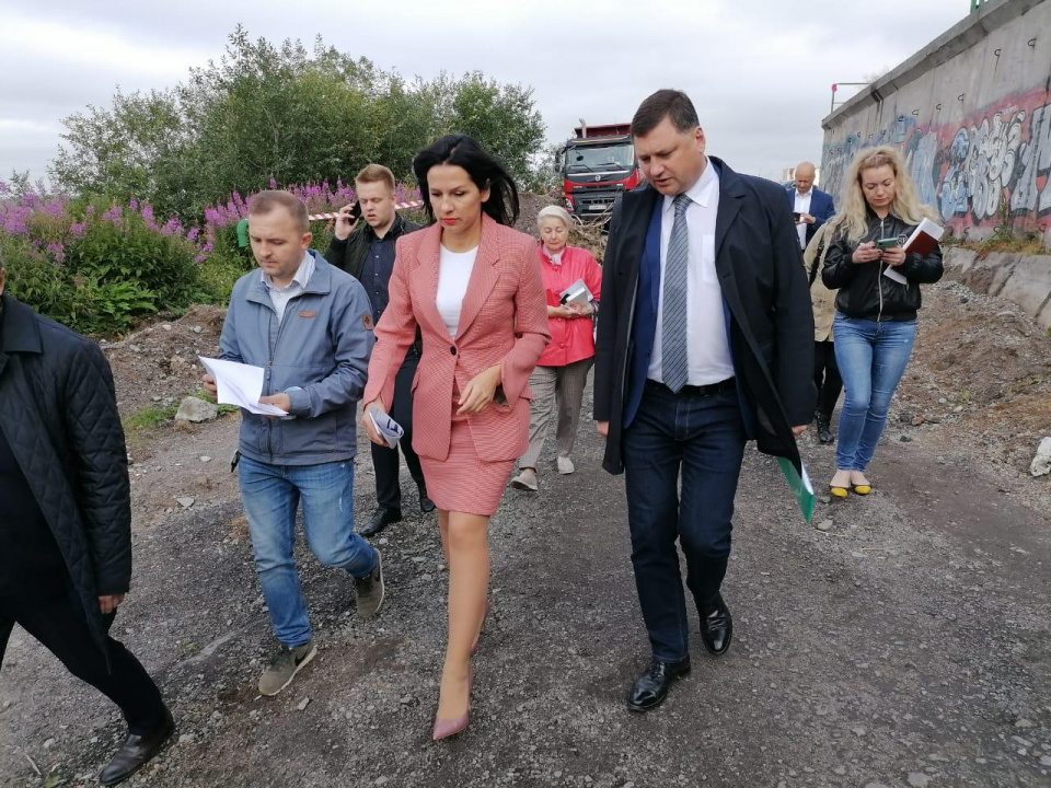 Оксана Астахова проверила городские территории в Мурманске