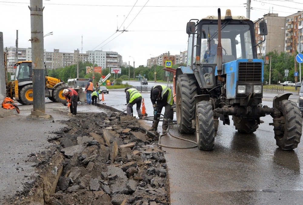 В Мурманске обновляют тротуары