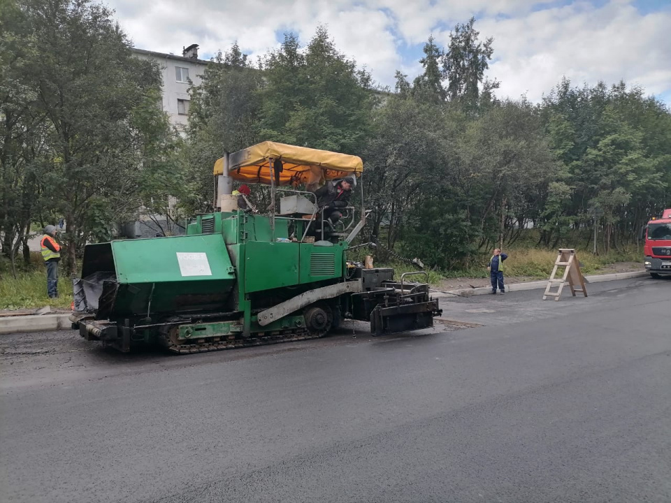 В Мурманске завершена укладка асфальта на семи улицах