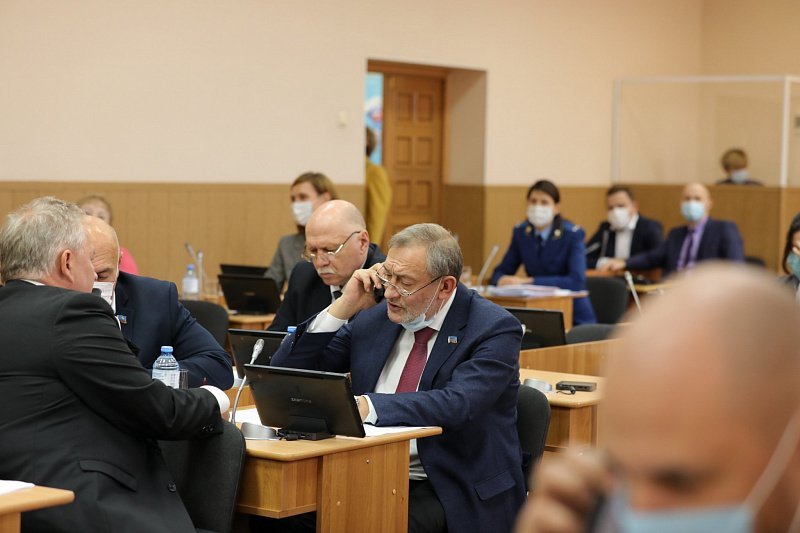 Областная дума приняла закон о внесении изменений в устав Мурманской области