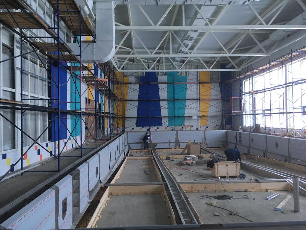 Спорткомплекс с бассейном в Коле достроят в марте