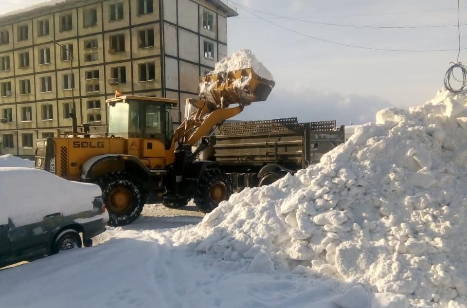 В проблемных муниципалитетах решают задачи с уборкой снега и вывозом мусора