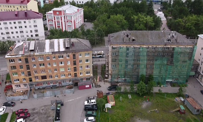 В Мурманске отремонтируют 19 крыш и 16 фасадов в 24 домах