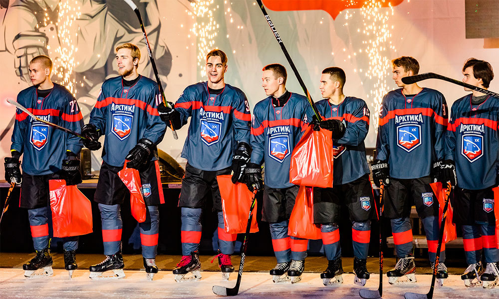 Молодёжный хоккейный клуб «Арктика» обыграл «Ямал» из Салехарда