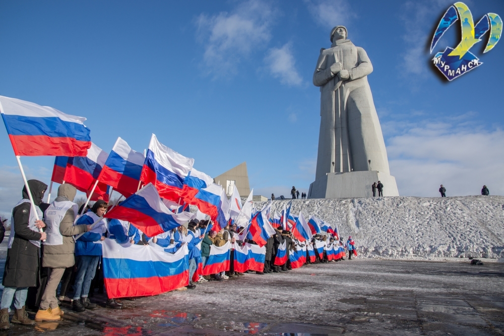 На территории мемориального комплекса «Защитникам Советского Заполярья прошел патриотический флешмоб