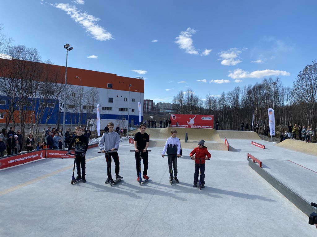 В Мурманске открыли уникальный для региона скейт-парк