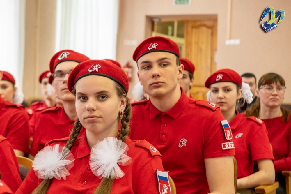Мурманские юнармейцы получили медали Министерства обороны РФ