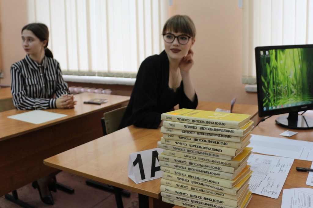 Более 7 тысяч девятиклассников в Мурманской области сдавали обязательный экзамен по русскому языку