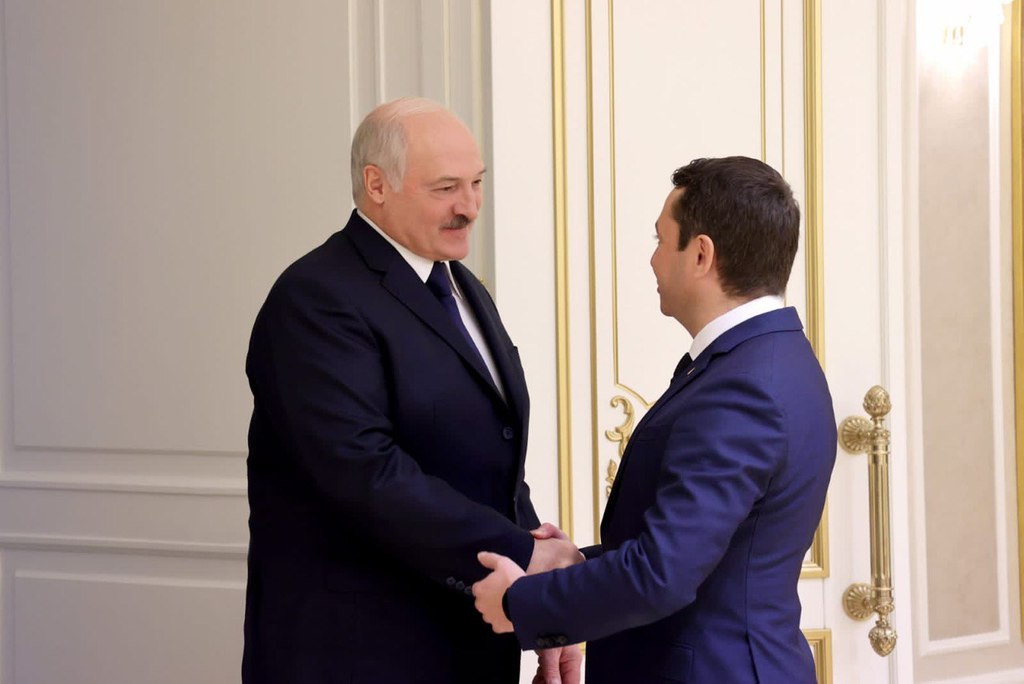 Белоруссия переориентирует часть экспорта на порты Мурманска: итоги встречи Александра Лукашенко и губернатора Андрея Чибиса