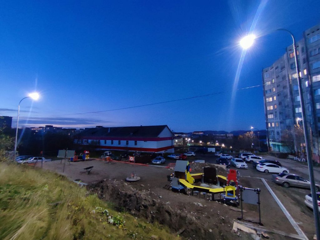 В ЗАТО Александровск оперативно решили проблему с освещением детской площадки