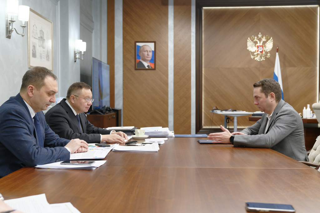 Глава Минстроя РФ Ирек Файзуллин и губернатор Мурманской области Андрей Чибис обсудили реализацию нацпроекта «Жилье и городская среда» в регионе
