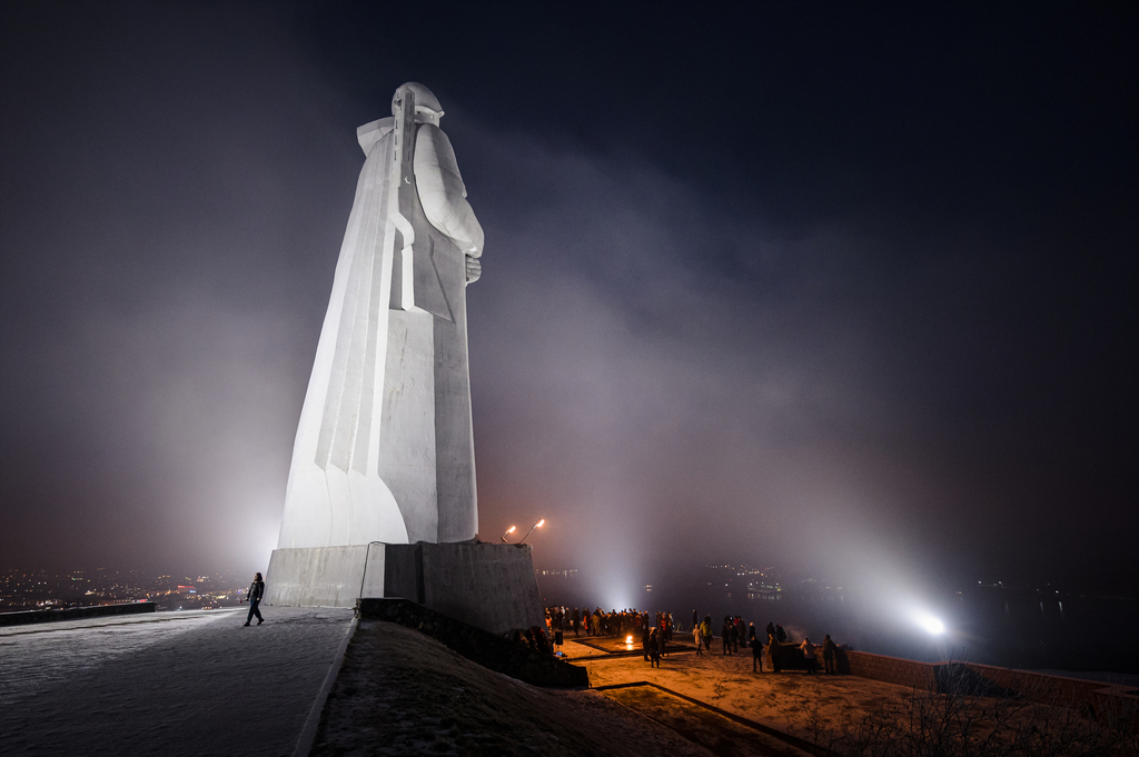 Губернатор Андрей Чибис принял участие в закрытии Всероссийской акции «Вахта памяти 2022» в Мурманске