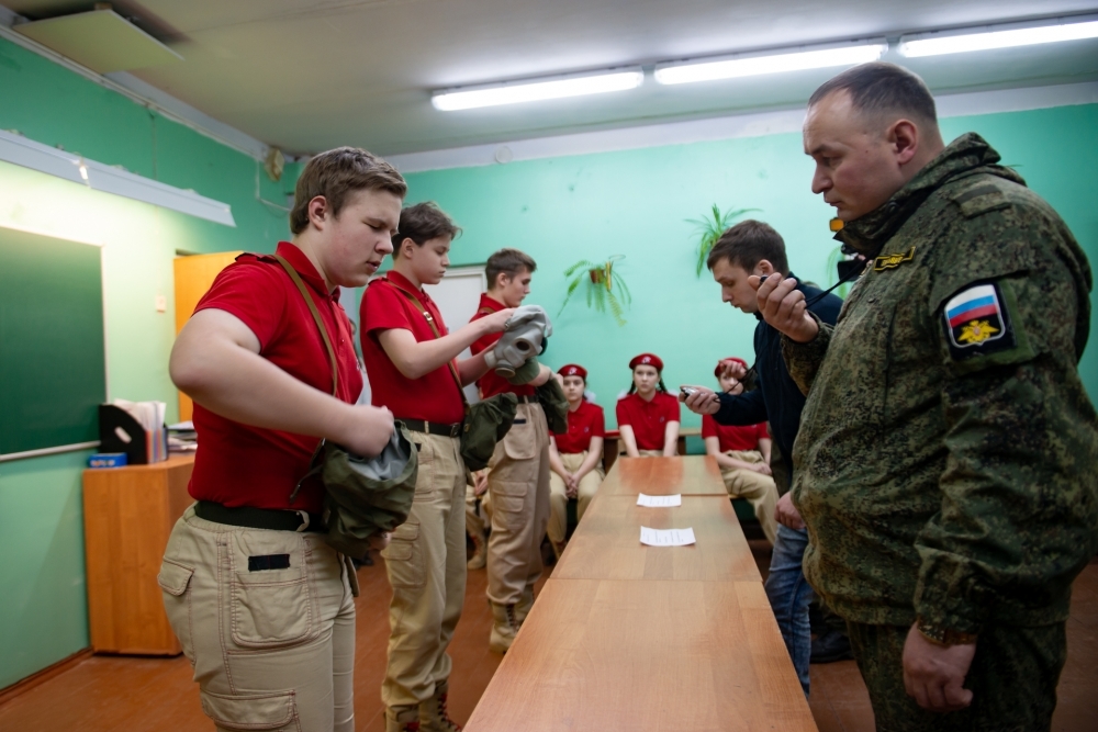 В Мурманске состоялись городские оборонно-спортивные соревнования юнармейских отрядов «Служить России»