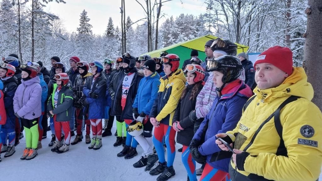 Кандалакшские спортсмены завоевали 6 золотых, 7 серебряных и 7 бронзовых медалей на Всероссийских соревнованиях по санному спорту