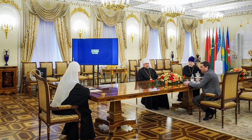 Губернатор Андрей Чибис поблагодарил Патриарха Кирилла за внимание к развитию церковной жизни в Мурманской области