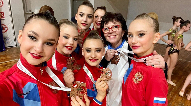 Команда Мурманской области завоевала бронзу на всероссийских соревнованиях по художественной гимнастике