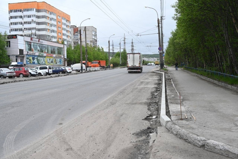 В Мурманске продолжается дорожная кампания