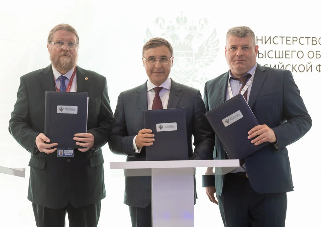 Минобрнауки, Кольский научный центр и «ФосАгро» подписали трехстороннее соглашение