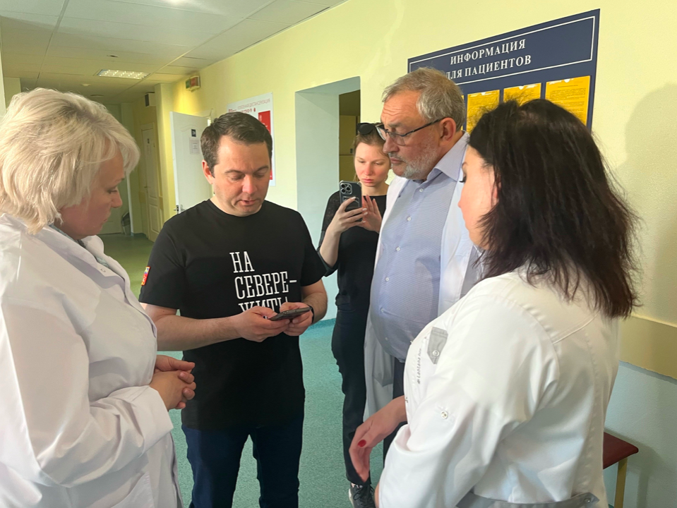 Губернатор Мурманской области Андрей Чибис посетил поликлинику МСЧ № 3 ФМБА России в ЗАТО Заозерск