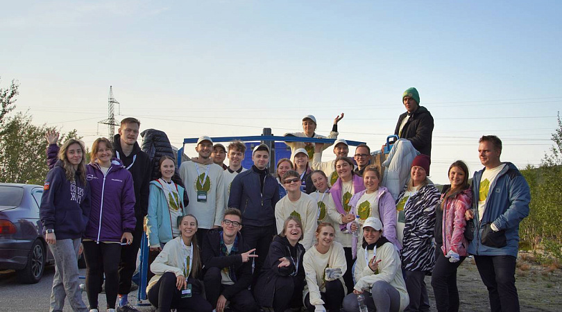 Участники проекта «Другое Дело» собрали 20м3 отходов на Лисьей горе в Мурманске