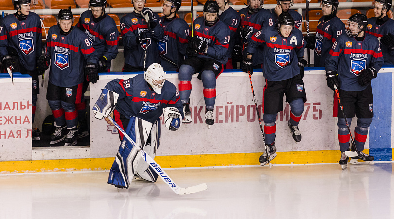 13 и 14 ноября хоккейная команда «Арктика» сразится с хоккеистами «Факела» из Салехарда