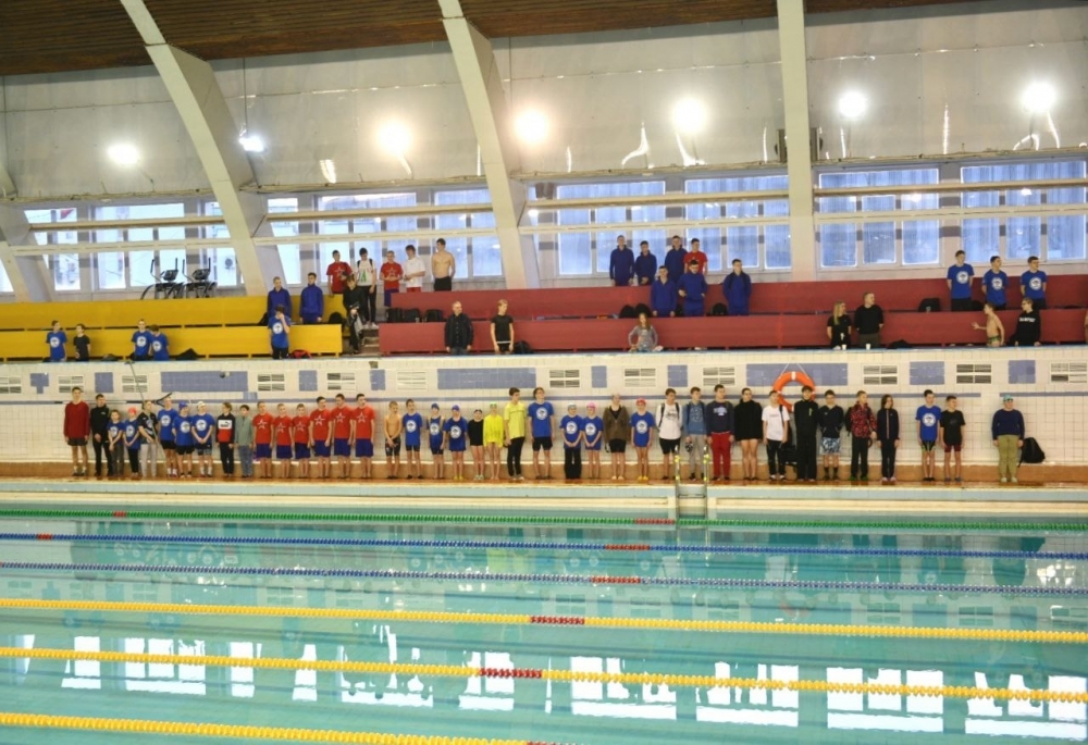 В Мурманске выберут лучших пловцов среди юношей и девушек