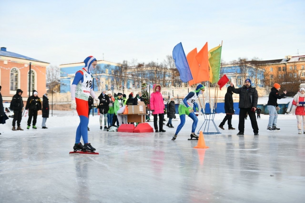 В Мурманске прошли Всероссийские массовые соревнования по конькобежному спорту «Лед надежды нашей»