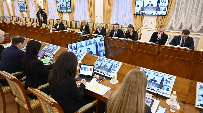 В региональном правительстве обсудили реализацию стратегического плана «На Севере – жить» в Кировске