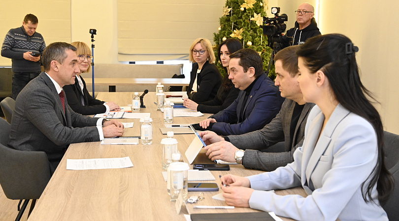 Вице-президент «Ростелекома» на встрече с губернатором Андреем Чибисом оценил Мурманскую область как регион с самой развитой цифровой инфраструктурой