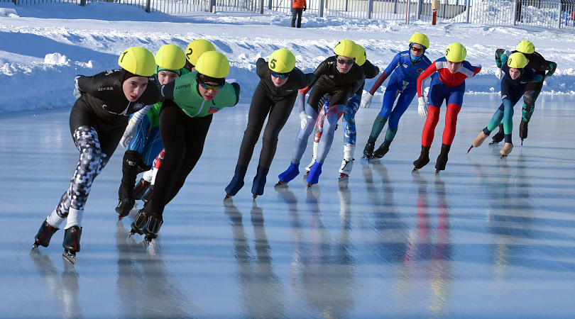 Праздник Севера – 2024: в Оленегорске провели всероссийские соревнования по конькобежному спорту