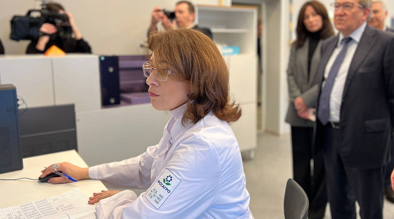 Вице-губернатор Елена Дягилева приняла участие в церемонии открытия нового Научно-исследовательского центра в Апатитах