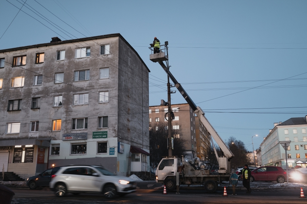 В Мурманске меняют освещение