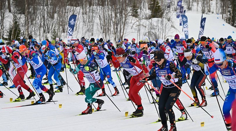 Губернатор Андрей Чибис поприветствовал участников 50-го Мурманского лыжного марафона