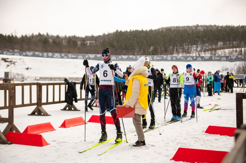 Мурманчане участвуют в лыжных гонках